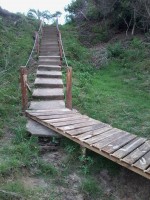 escalera puente colgante